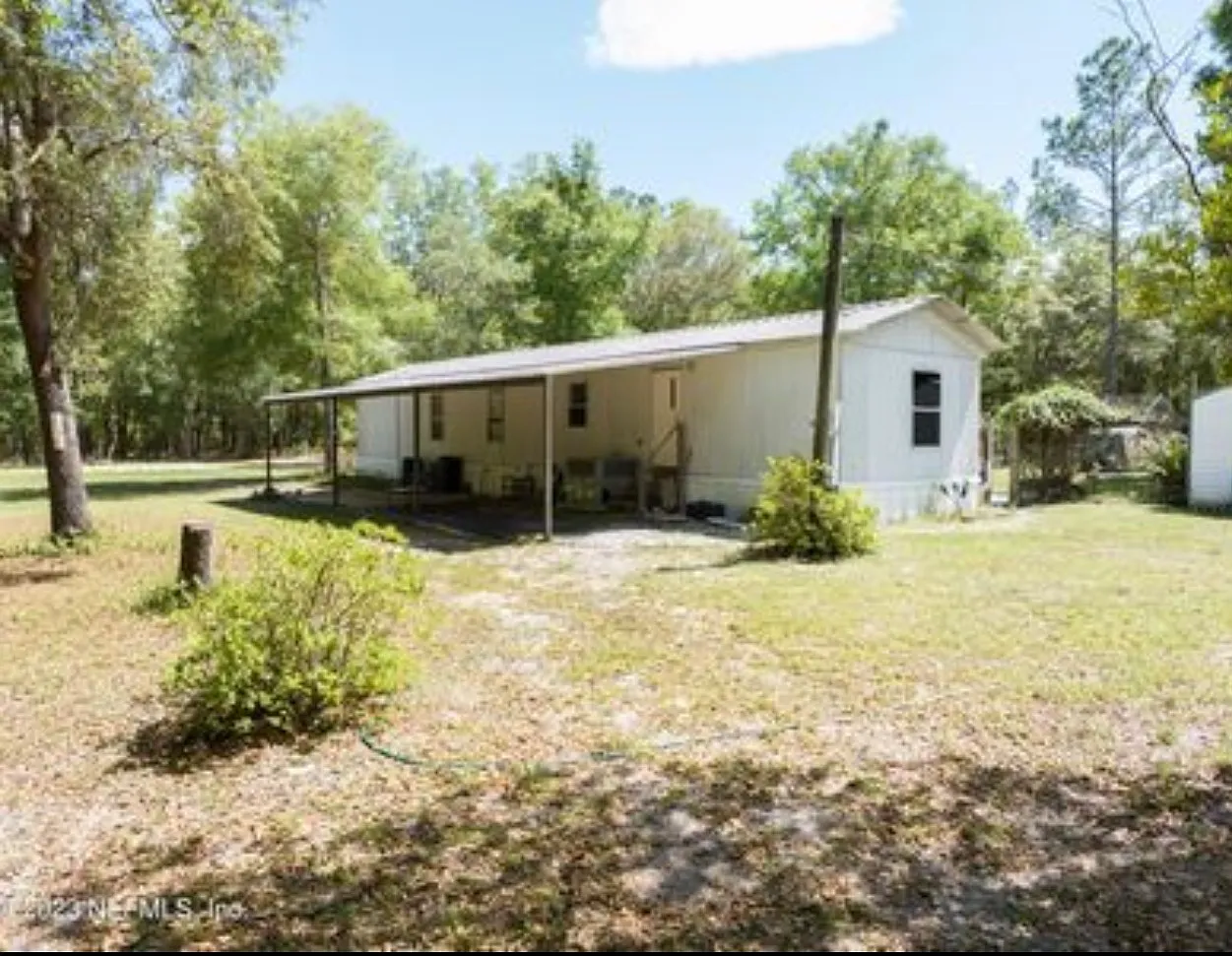 3 bed, 1242 sqft, $1,850 — Photo 2