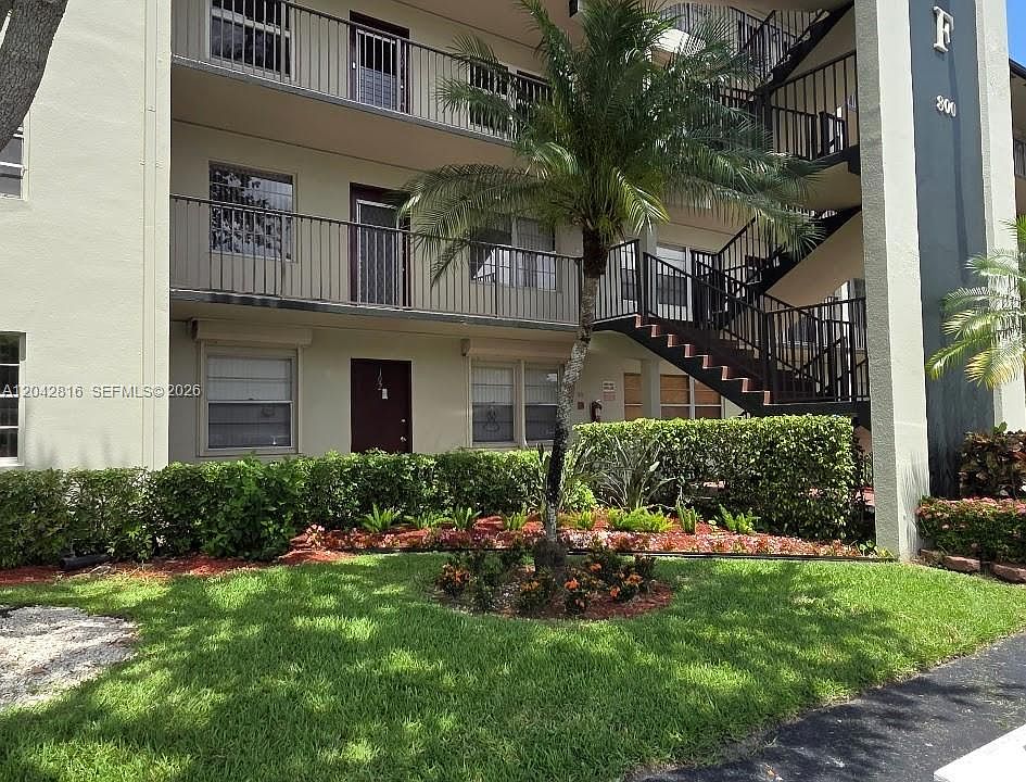 1st image of 800 SW 131st Ave APT 301F
