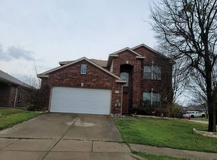 1000 Fredonia Dr, Forney, TX 75126