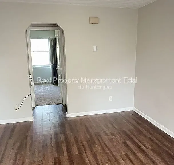 6255 Alexander St #17 — Photo 2