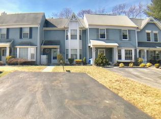 8 Letts Ct #8, East Brunswick, NJ 08816