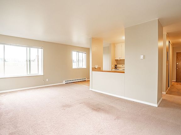 5th image of 6805 & 6811 Woodlawn Ave NE #1-110-45
