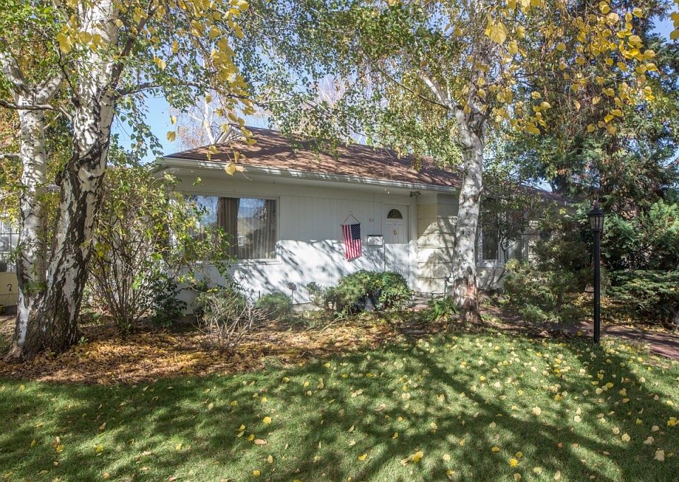 1st image of 615 Basswood Ave