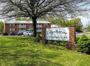 205 Coraopolis Rd #4, Coraopolis, PA 15108