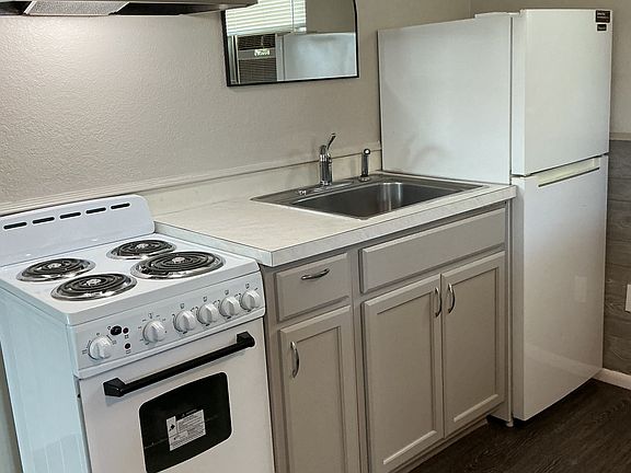 4th image of 115 Flagler Blvd #A