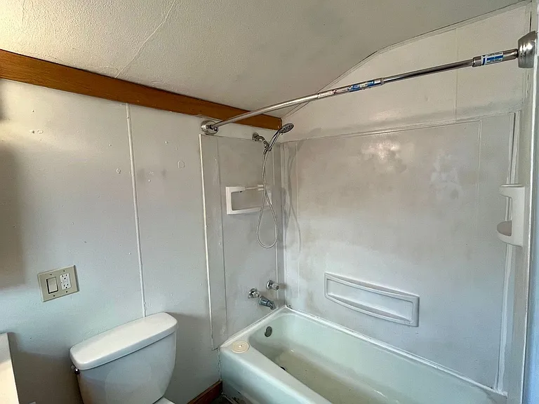 626 N Stevens St — Photo 14