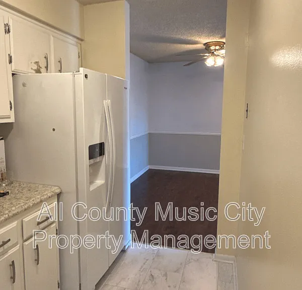 515 Basswood Ave #J-92 — Photo 8