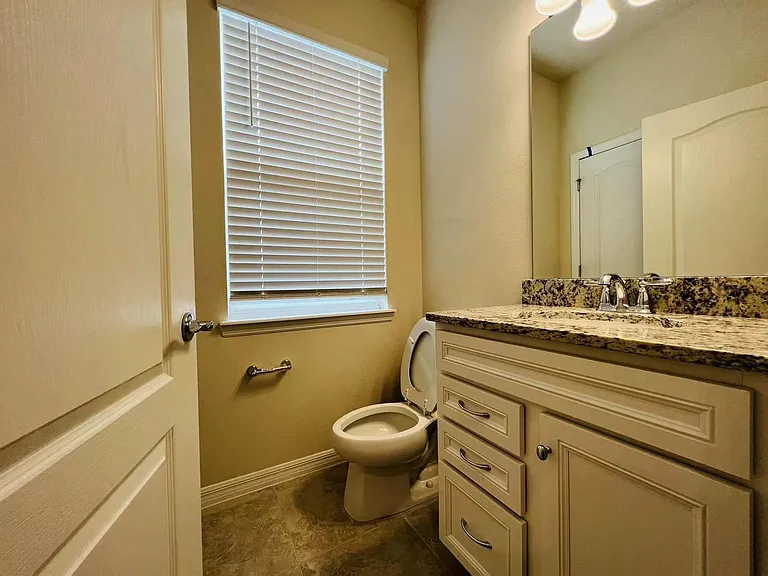 7236 Oakmoss Loop — Photo 7