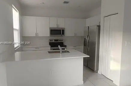 28660 SW 134th Ct — Photo 3