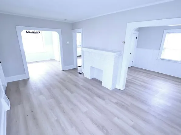 1490 Hillside Ter, Akron, OH 44305