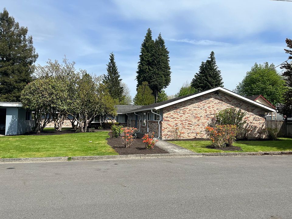 1st image of 137 Kirby Dr #11