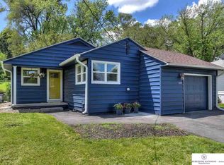 5715 Grover St, Omaha, NE 68106