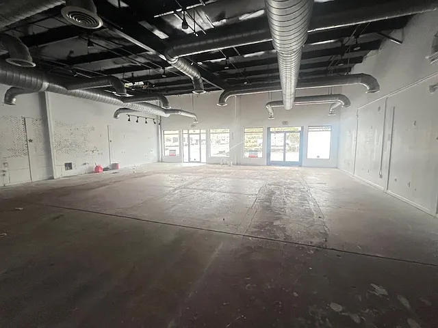 270 N Glynn St — Photo 5