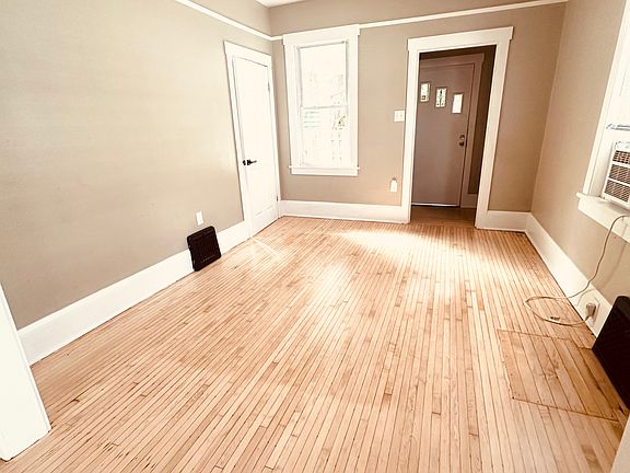 2nd image of 308 W Scott St
