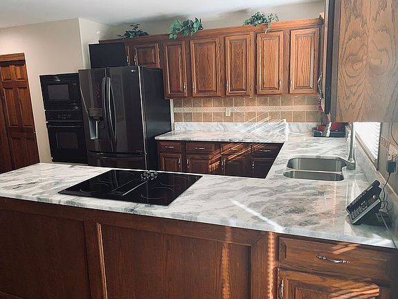 Quartzite countertops in kit