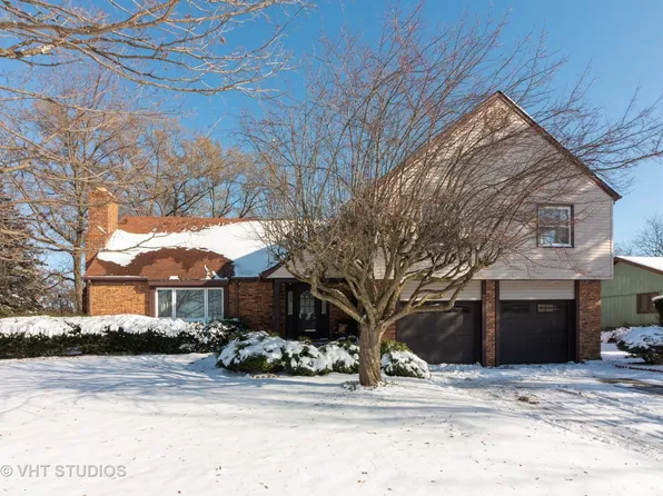 1505 Pheasant Run, Harvard, IL 60033