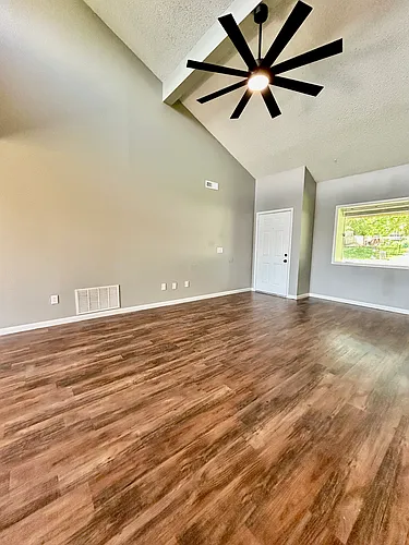 850 N Lola Ln Photo 1 850 N Lola Ln Photo 1