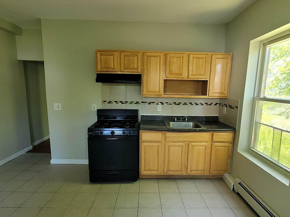 1st image of 161 S 10th St #1LL