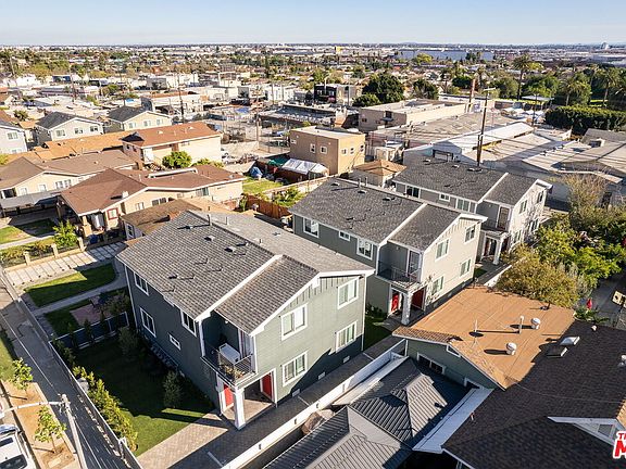 2nd image of 3648 Percy St