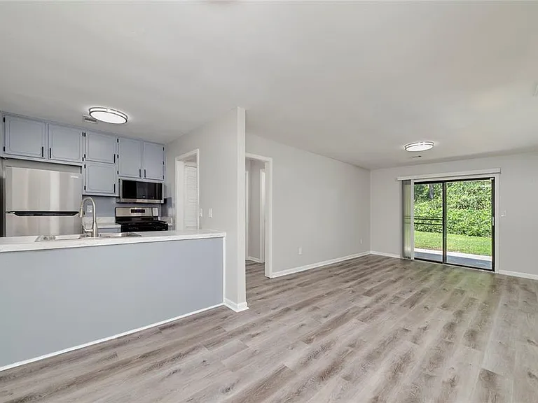 355 Santa Fe Trl — Photo 16