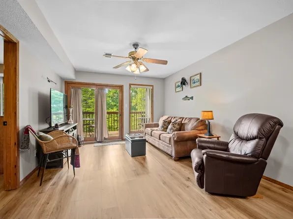 437 Notch Ln APT 5, Reeds Spring, MO 65737