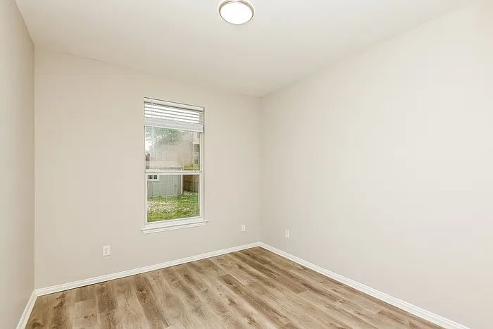 1658 Stetson Dr — Photo 15