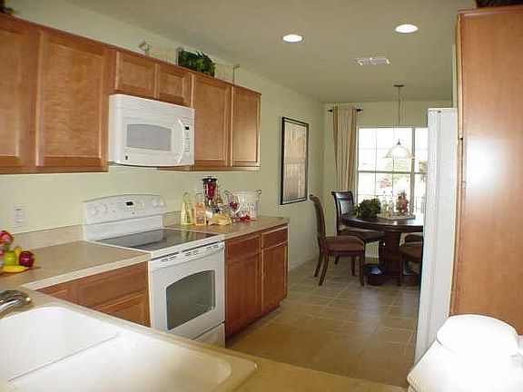3rd image of 10425 Donnis Dr