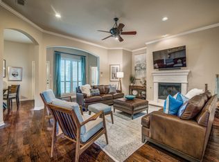 1449 Van Winkle Dr, Carrollton, TX 75007