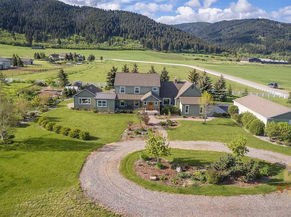 1st image of 6430 Foxtrotter Ln