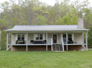 420 Maddox Branch Rd, Campton, KY 41301