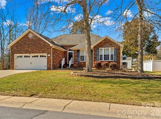 1319 Mistletoe Ridge Pl NW, Concord, NC 28027