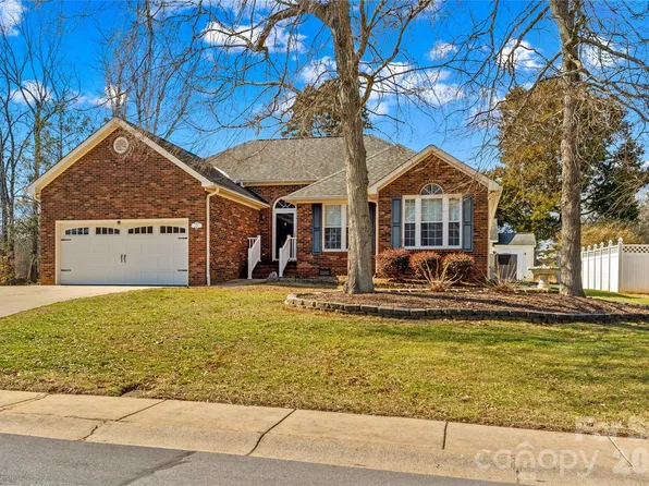 1319 Mistletoe Ridge Pl NW, Concord, NC 28027