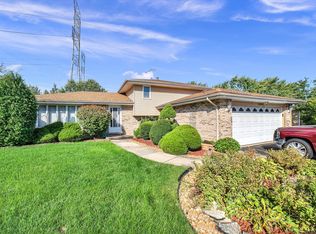 15606 Canterbury Ln, Orland Park, IL 60462