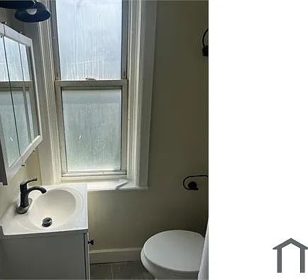 1339 S Lindenwood St #B — Photo 8