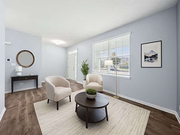 4th image of 71 Windstone Dr