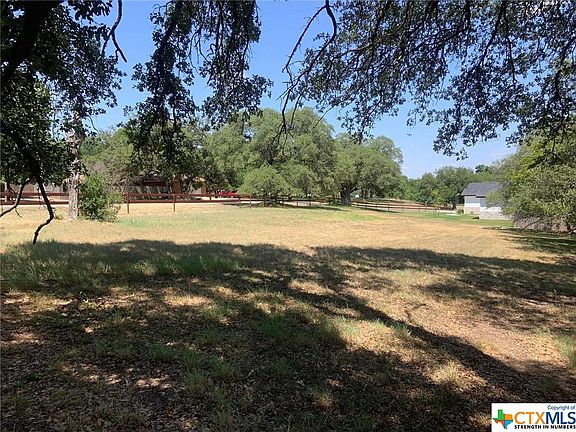 3rd image of Salado Plaza Dr