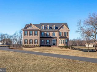 38373 Valley Ridge Pl, Hamilton, VA 20158