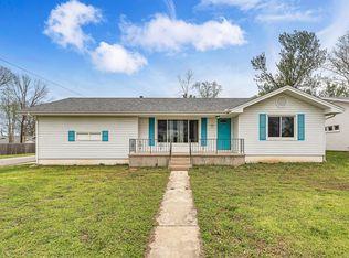 302 S 6th Street, Ozark, MO 65721