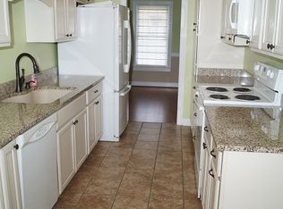 302 Plateau Dr, Greenville, NC 27858