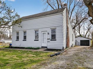 600 S 29th St, Belleville, IL 62226