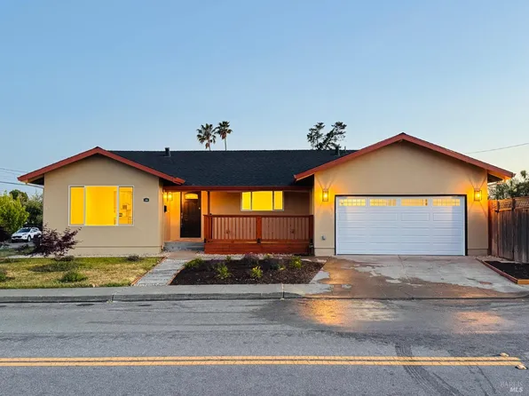 704 Crinella Drive, Petaluma, CA 94954