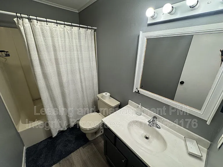 2343 Robley Dr — Photo 10