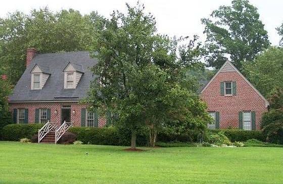 1st image of 825 Bell Dr