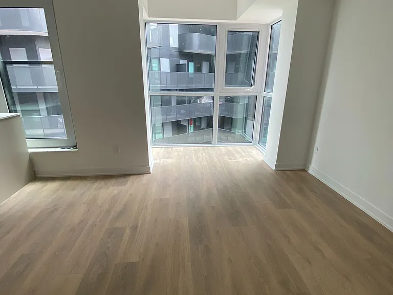 8 Tippett Rd #626 — Photo 7
