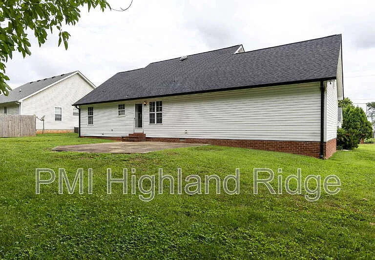 2414 Lismore Dr — Photo 5