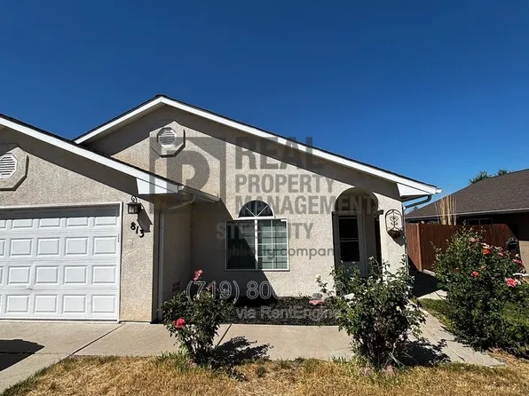 813 Ardath Ln, Pueblo, CO 81005