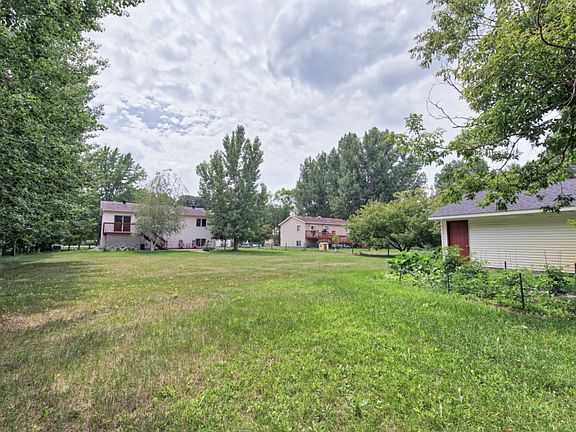 5th image of 424 Northwood Dr