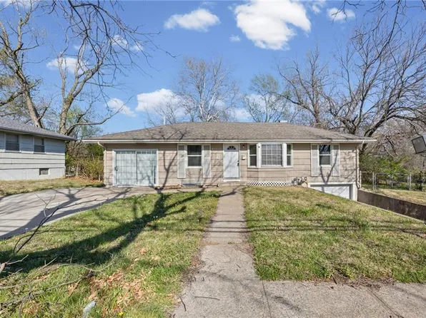 10209 Hillcrest Rd, Kansas City, MO 64134