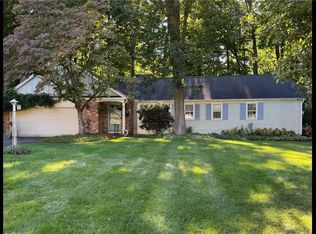 43 Crystal Spring Ln, Fairport, NY 14450