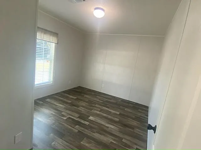 3 bed, 2.0 bath, 1232 sqft, $2,200 — Photo 4